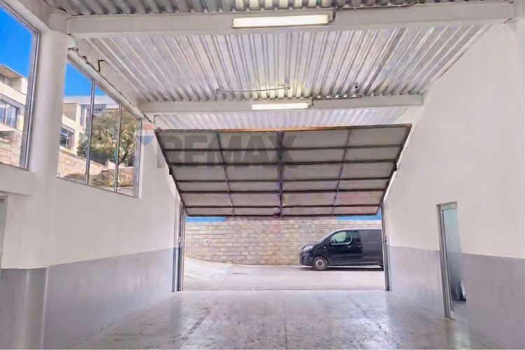 Venta edificio corporativo vespucio norte