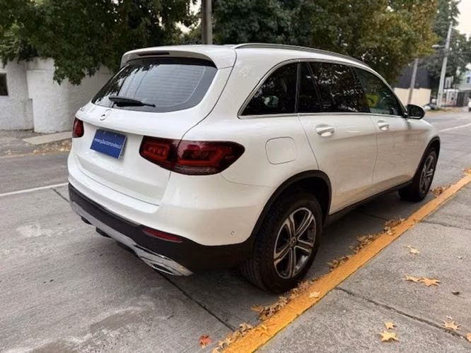 MERCEDES BENZ GLC 200 FL - 2023 | 2852