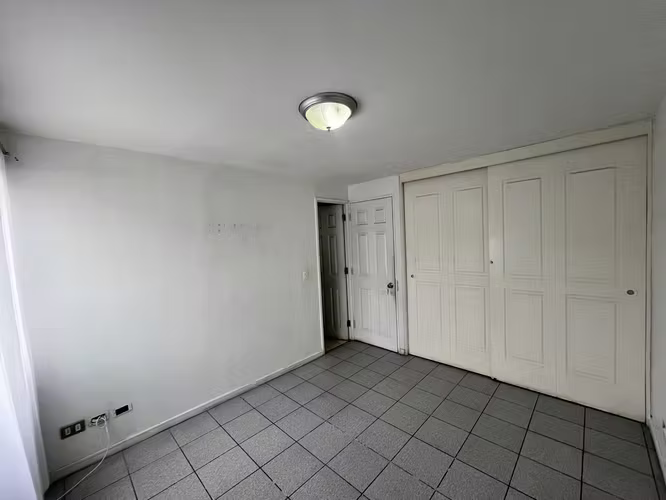 Copia de:  Arriendo departamento frente  a mall plaza  3H/2B/1E gasto comun incluido