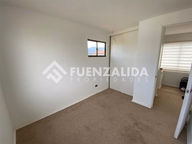 Arriendo amplia casa 3D 2B patio en Isla de Maipo