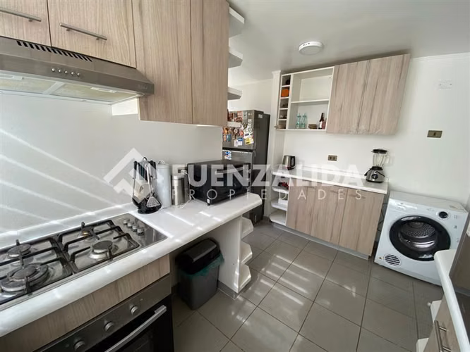 Arriendo amplia casa 3D 2B patio en Isla de Maipo
