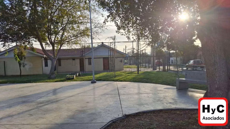 Vendo Casa en Altos De Quilicura 5D y 3B/ 2E/ Piscina Gran Oportunidad. - Imagen 9