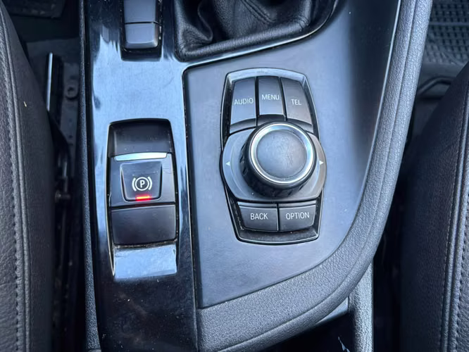 2016 BMW X1 1.5 S-DRIVE 18I COMFORT LCI 4X2 AT 5P
