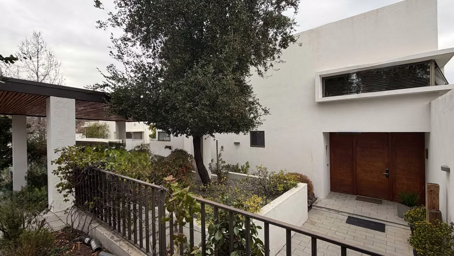 Vivienda Familiar con Excelente Conectividad (178011)