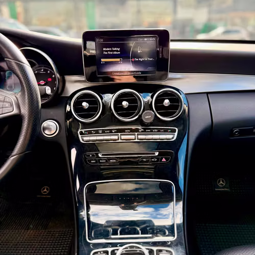 Mercedes Benz C200