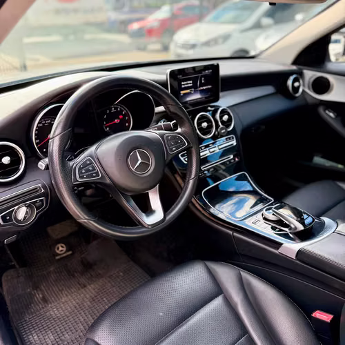 Mercedes Benz C200