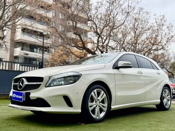 MERCEDES BENZ A 200 MECANICO - 2016 | 2915