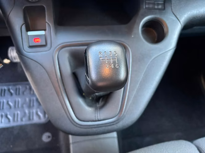 2024 Opel Combo 1.5 TD MT6 E6 AC