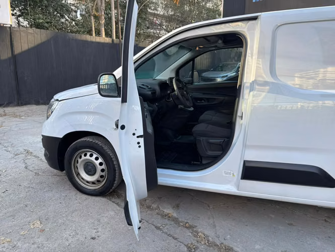 2024 Opel Combo 1.5 TD MT6 E6 AC