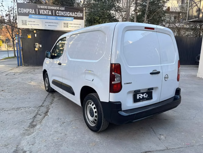 2024 Opel Combo 1.5 TD MT6 E6 AC
