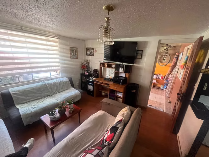 Se Vende Casa – Sector Palomar, Calle Salitrera Tres Marías