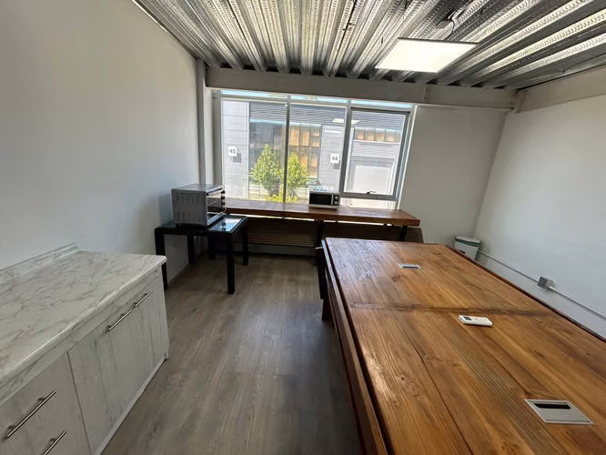 Se Arrienda Bodega Comercial Renca