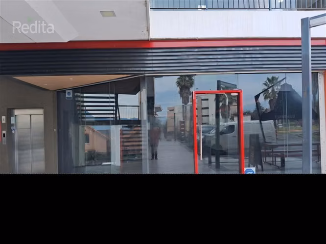 Local Comercial 105,2m2 1er Piso Strip San Carlos de Apqdo