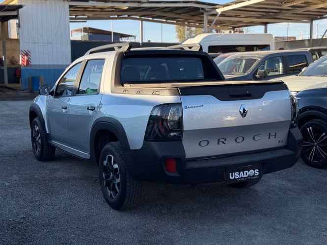 RENAULT Oroch 2023