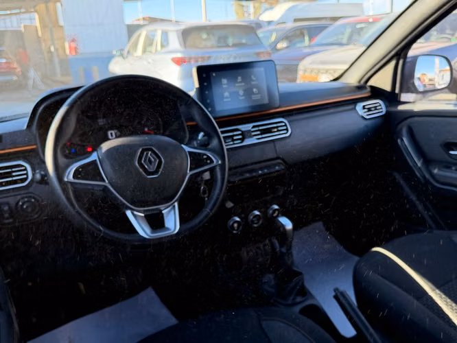 RENAULT Oroch 2023