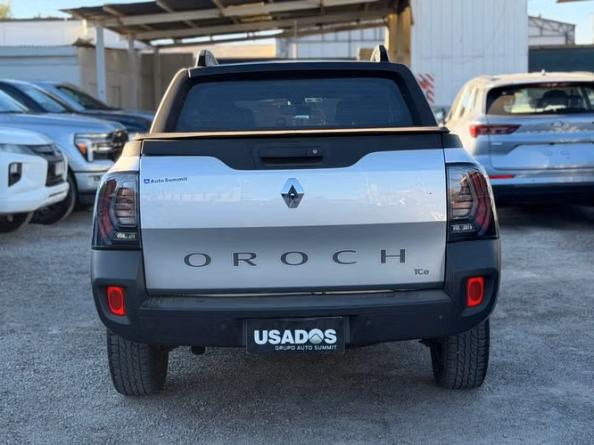 RENAULT Oroch 2023