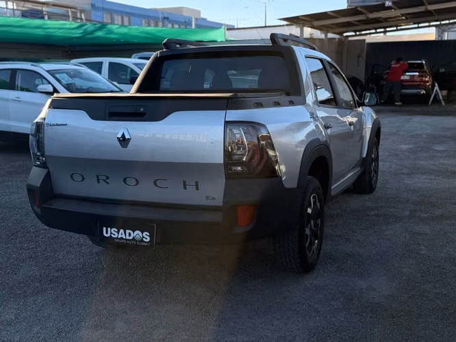 RENAULT Oroch 2023