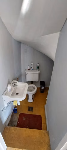 CASA COMERCIAL 130M2 3P 2B 2E CALLE COCHRANE