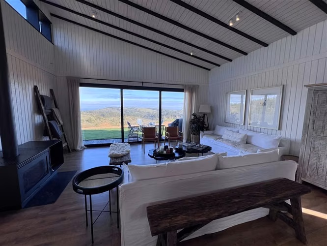 Casa en venta de 5 dorm. en Pupuya
