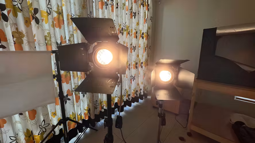 ILUMINACION PROFESIONAL  FRESNEL "IANIRO"