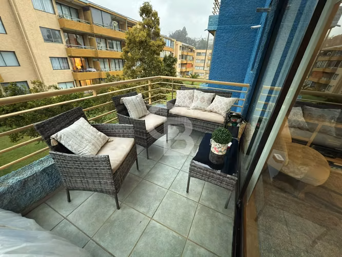 Apartamento en Reñaca: Ubicación privilegiada y serena.