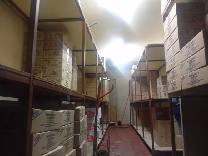 ATENCIÓN INMOBILIARIAS, INVERSIONISTAS, CONSTRUCTORAS  EN VENTA PROPIEDAD INDUSTRIAL EN PLENA ESQUINA DE CALLES CATAMARCA CON HOEVEL - QUINTA NORMAL