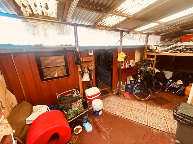 Vende Casa 2 dormitorios 1 baño Metro Cardenal Caro Conchalí
