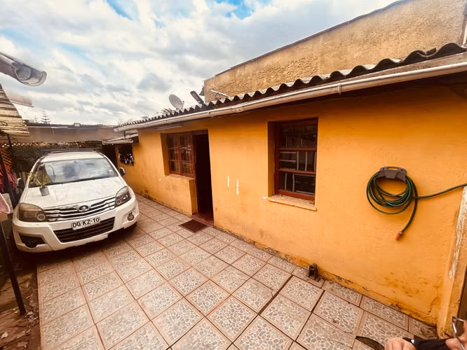 Vende Casa 2 dormitorios 1 baño Metro Cardenal Caro Conchalí
