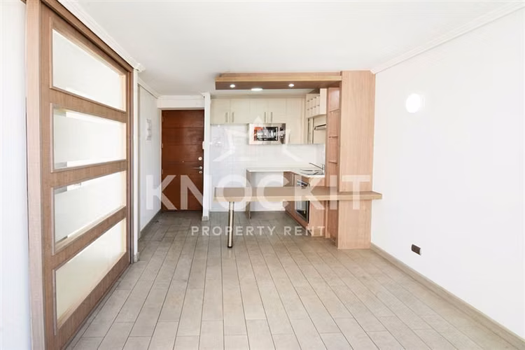 Arriendo Departamento con Balcón 1D1B en Estación Central
