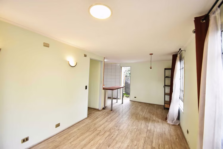 Cómoda casa interior en sector residencial (178072)
