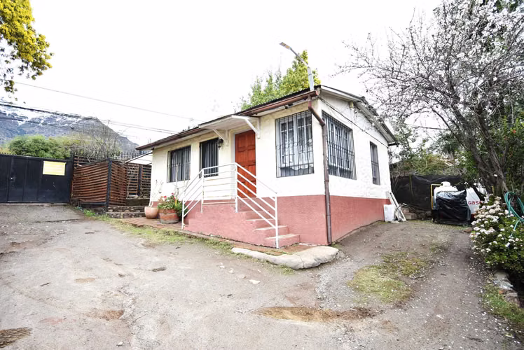 Cómoda casa interior en sector residencial (178072)