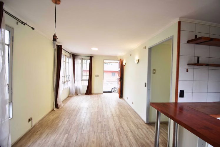 Cómoda casa interior en sector residencial (178072)