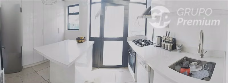 Moderna y amplia casa en arriendo 3 dormitorios, Concepción.