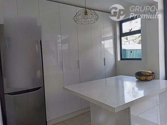 Moderna y amplia casa en arriendo 3 dormitorios, Concepción.