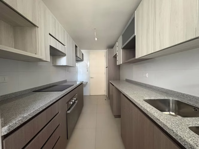 Arriendo | Departamento 3D + 2B | 112 m² | 2 Estacionamientos + Bodega |