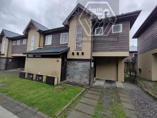 CASA AMOBLADA EN ARRIENDO CONDOMINIO PUCON (178082)