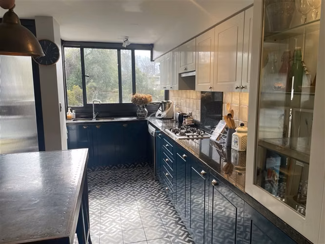 Departamento en venta de 2 dorm. en El Golf - Imagen 9