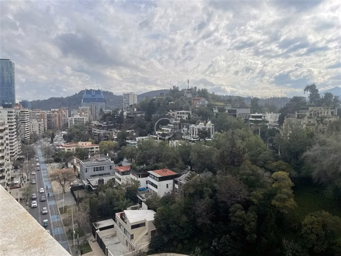 Departamento en venta de 2 dorm. en El Golf - Imagen 30
