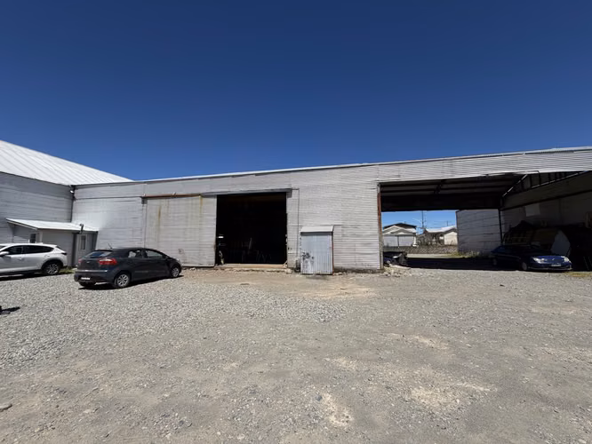 Se arrienda bodega urbana 252 m2