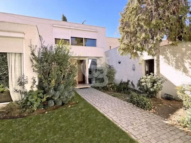 Excelente casa Santuario del Valle,  cercana  a colegios.