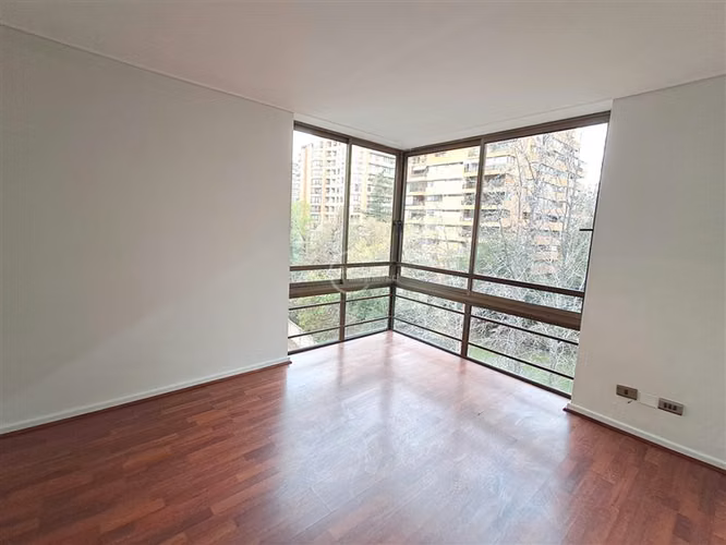 Departamento en arriendo de 4 dorm. en Vitacura