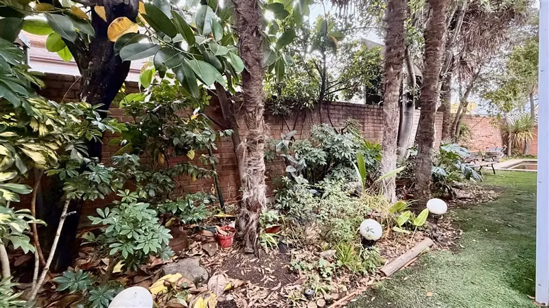 Casa de 6 Dormitorios y piscina en las condes