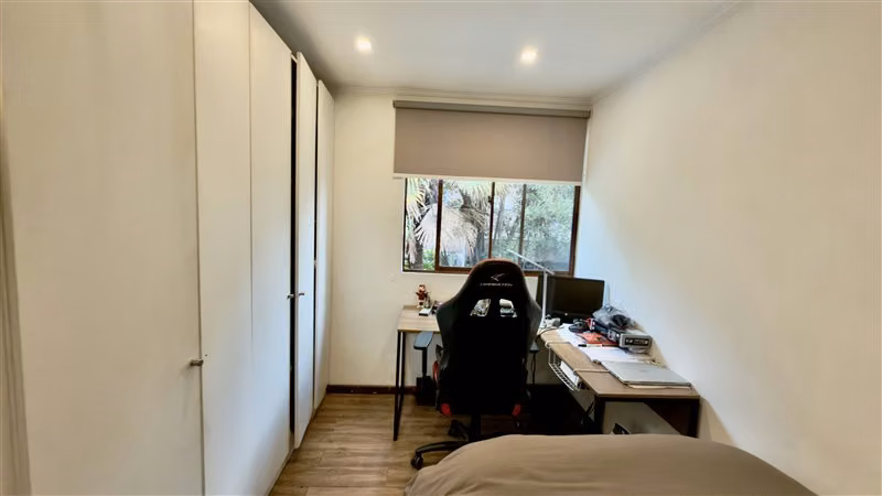 Casa de 6 Dormitorios y piscina en las condes