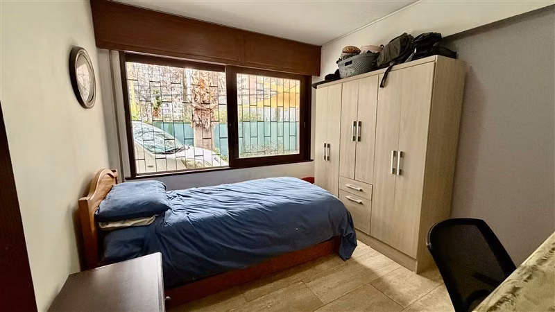 Casa de 6 Dormitorios y piscina en las condes