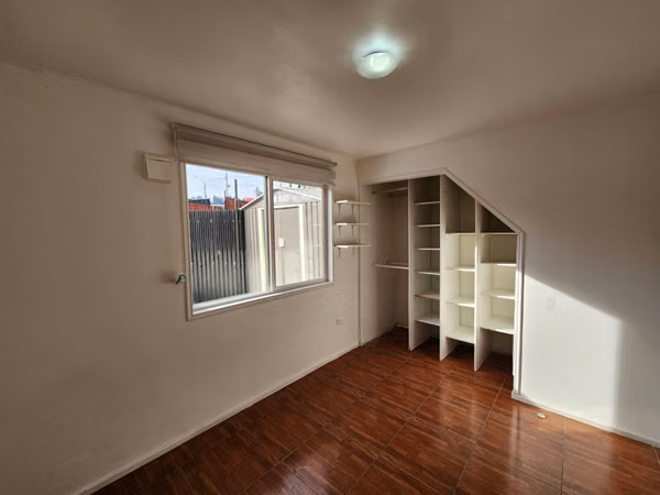 Coyhaique, arriendo. Hermosa, termica y renovada. 7 minutos de la plaza - Imagen 6