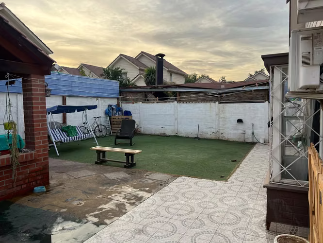 Se Arrienda Casa Ubicada en Av. La Hacienda Poniente