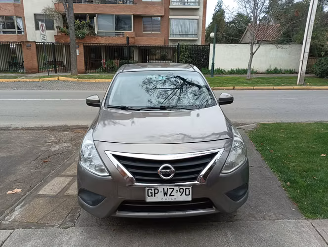 NISSAN VERSA