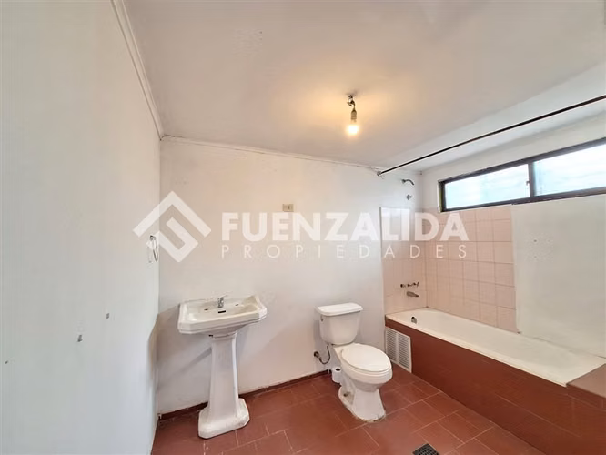 Casa en arriendo de 4 dormitorios en Puente Alto, MMV