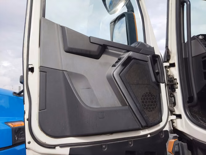 Tracto Renault Modelo T480 6X2