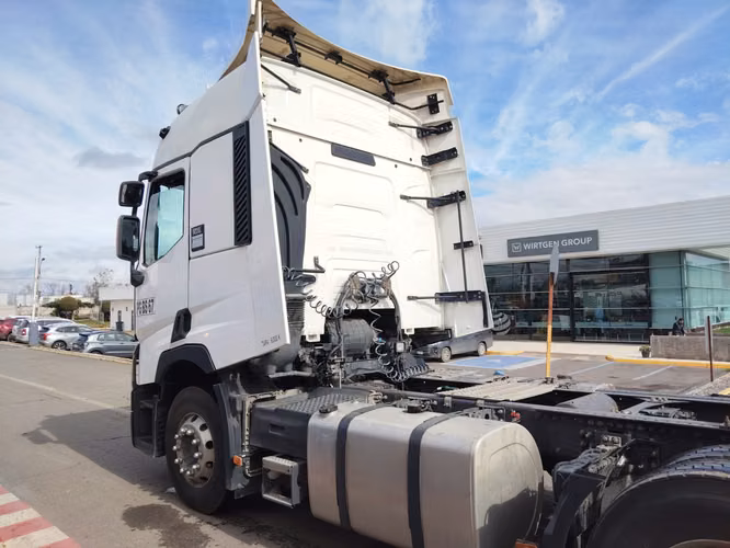 Tracto camion marca Renault modelo T480 - Imagen 8